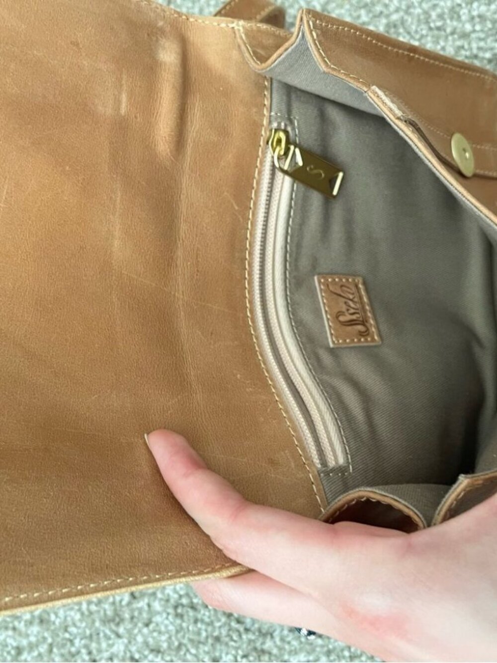SSKEKO Tan Minimalist Leather Fanny Pack Crossbody Flap Bag - Picture 2 of 5